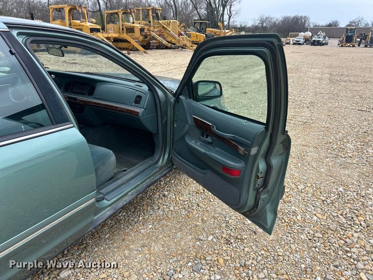 image for item FC5340 1997 Mercury Grand Marquis LS 