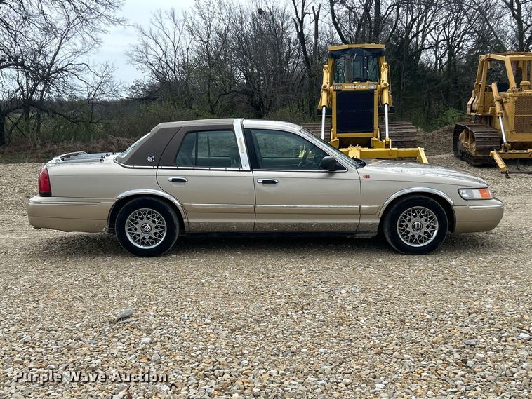 image for item FC5341 2000 Mercury Grand Marquis GS 