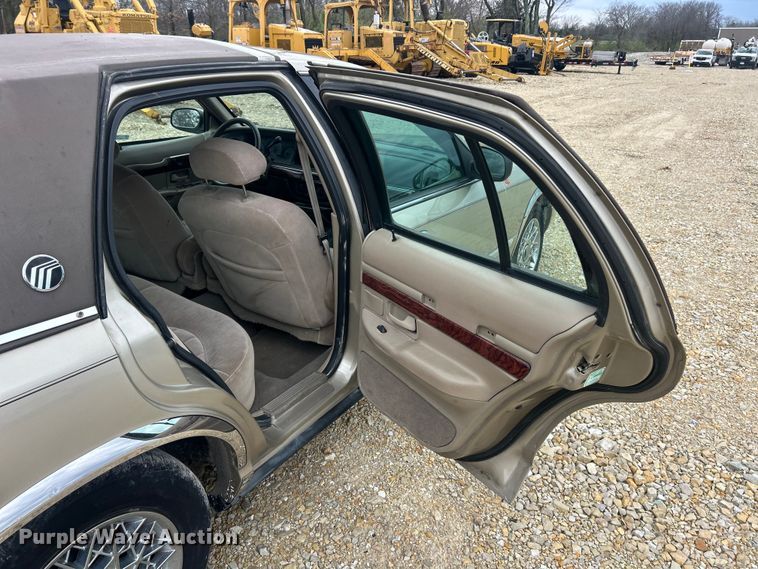 image for item FC5341 2000 Mercury Grand Marquis GS 