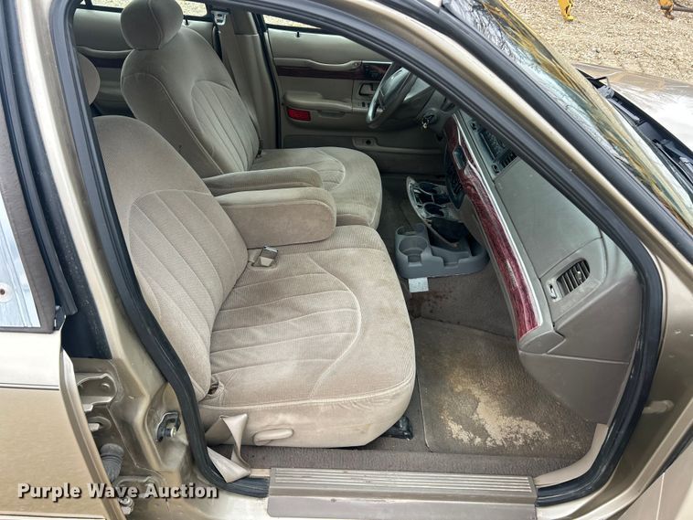 image for item FC5341 2000 Mercury Grand Marquis GS 