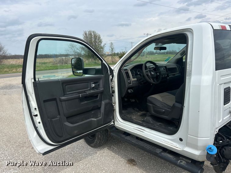 image for item FC5343 2012 Dodge Ram 4500HD truck cab and chassis