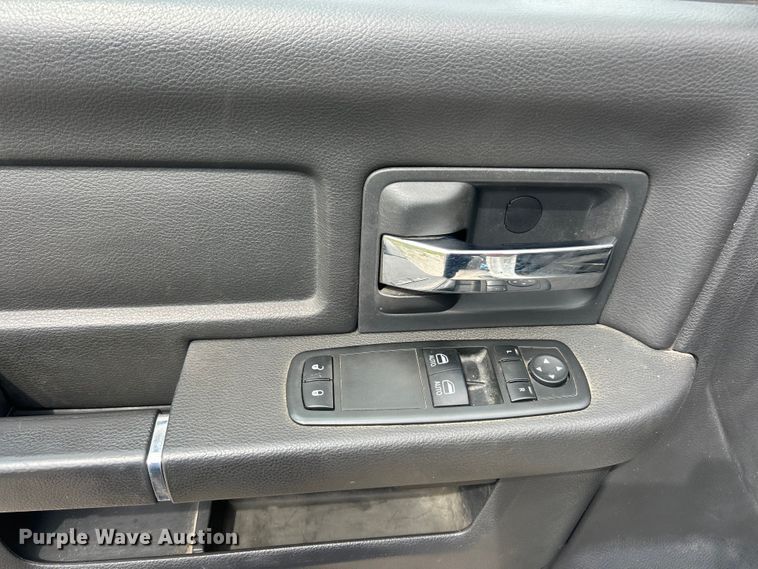 image for item FC5343 2012 Dodge Ram 4500HD truck cab and chassis