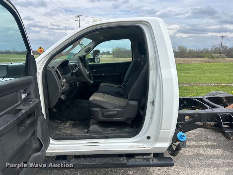 image for item FC5343 2012 Dodge Ram 4500HD truck cab and chassis