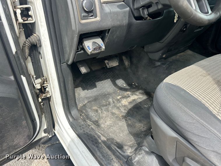 image for item FC5343 2012 Dodge Ram 4500HD truck cab and chassis