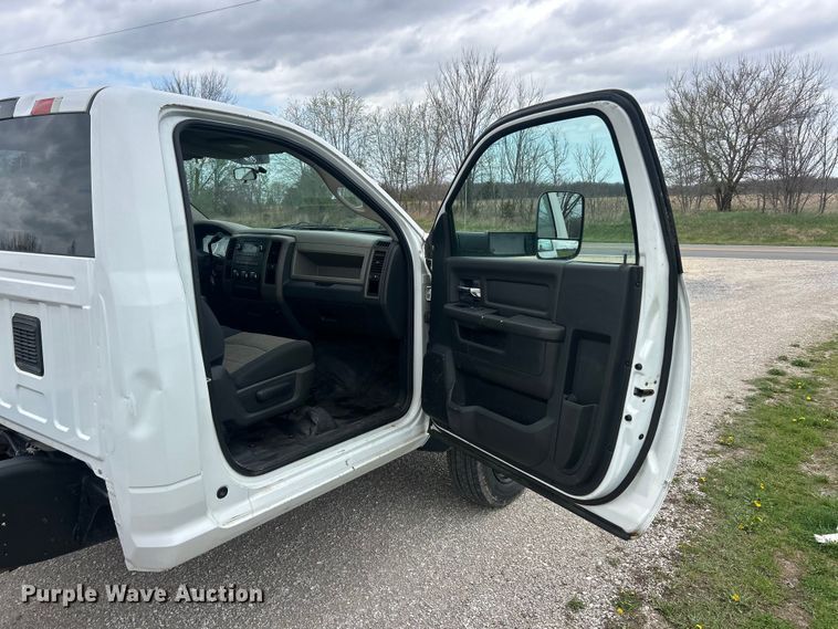 image for item FC5343 2012 Dodge Ram 4500HD truck cab and chassis