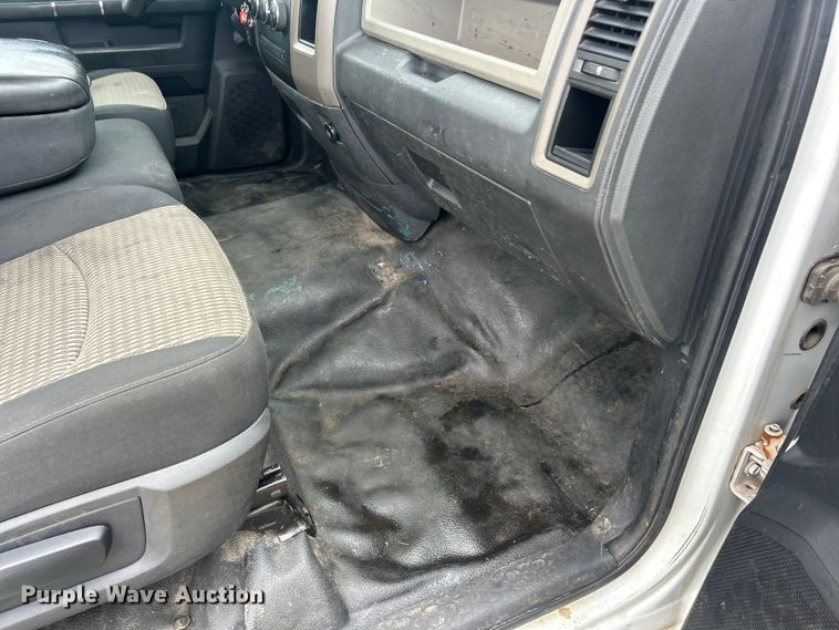 image for item FC5343 2012 Dodge Ram 4500HD truck cab and chassis