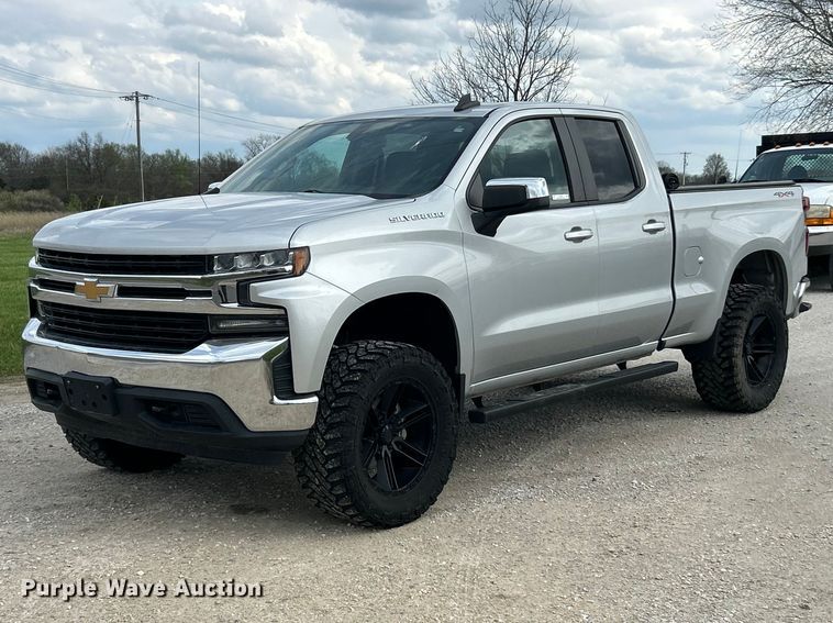 image for item FC5344 2020 Chevrolet Silverado 1500 LT Ext. Cab pickup truck