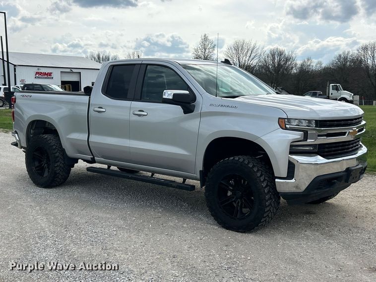 image for item FC5344 2020 Chevrolet Silverado 1500 LT Ext. Cab pickup truck