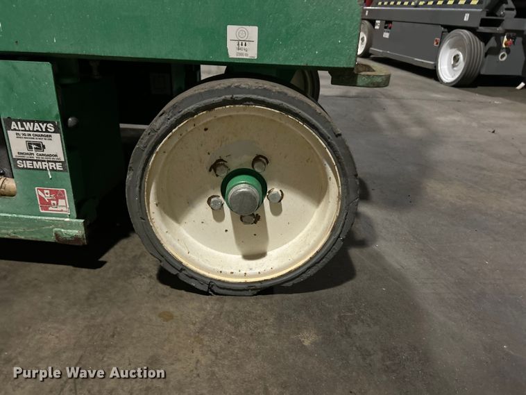 image for item FC5346 Skyjack SJ 4626 scissor lift