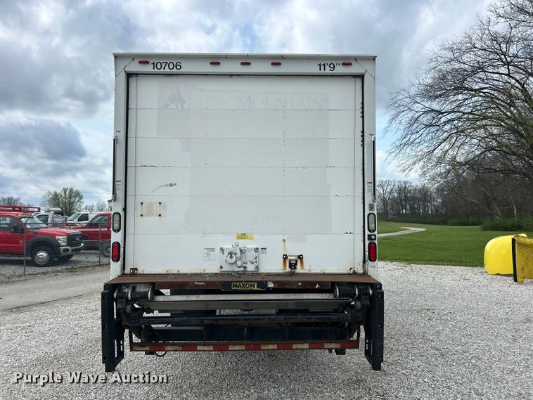 image for item FC5350 2013 Hino 338 box truck