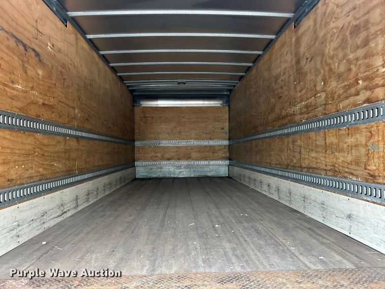 image for item FC5350 2013 Hino 338 box truck