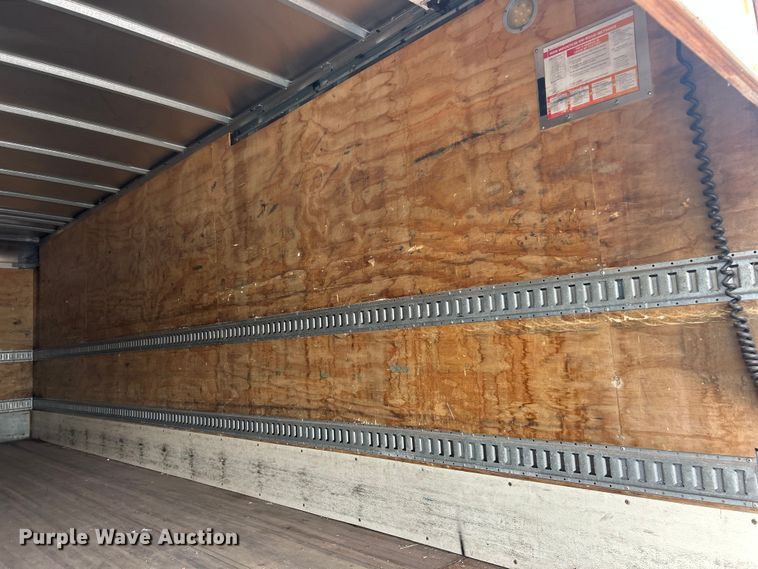 image for item FC5350 2013 Hino 338 box truck