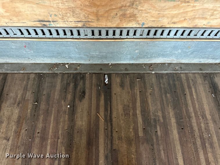 image for item FC5350 2013 Hino 338 box truck