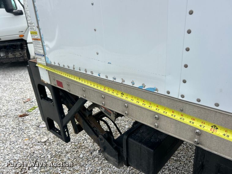 image for item FC5350 2013 Hino 338 box truck