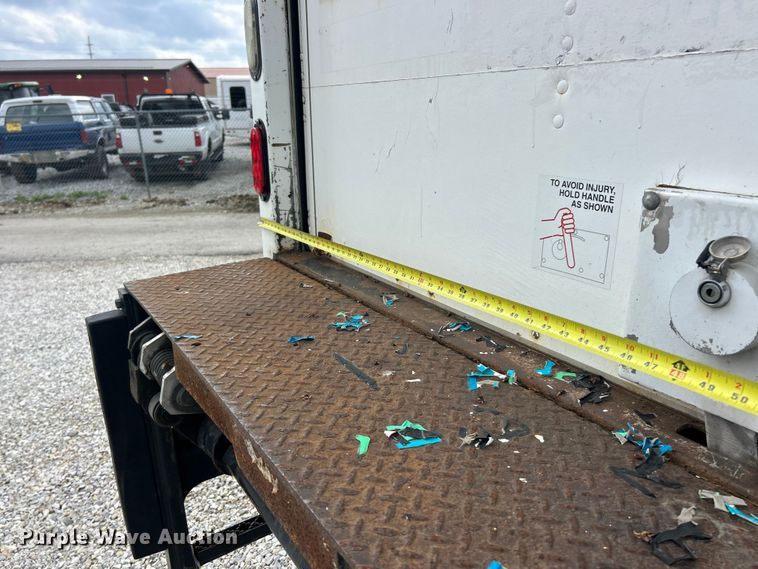 image for item FC5350 2013 Hino 338 box truck