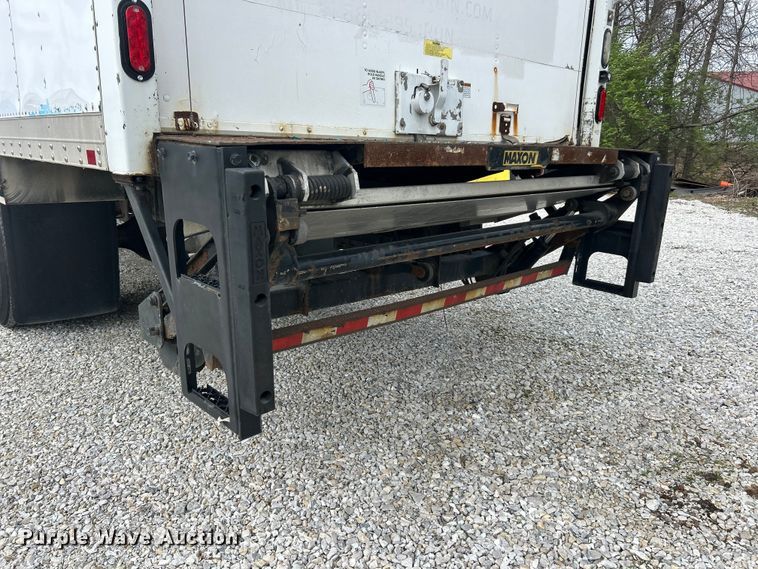 image for item FC5350 2013 Hino 338 box truck