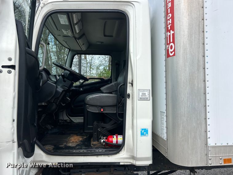 image for item FC5350 2013 Hino 338 box truck