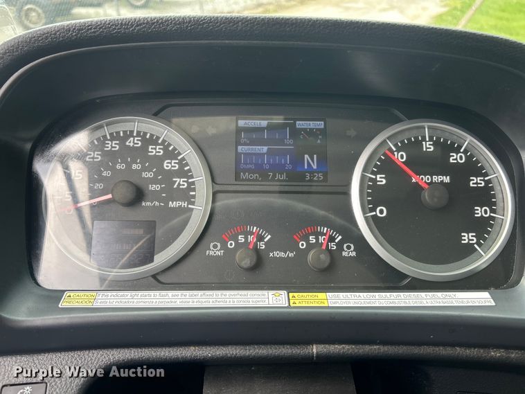 image for item FC5350 2013 Hino 338 box truck