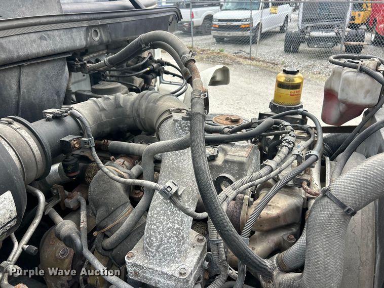 image for item FC5350 2013 Hino 338 box truck