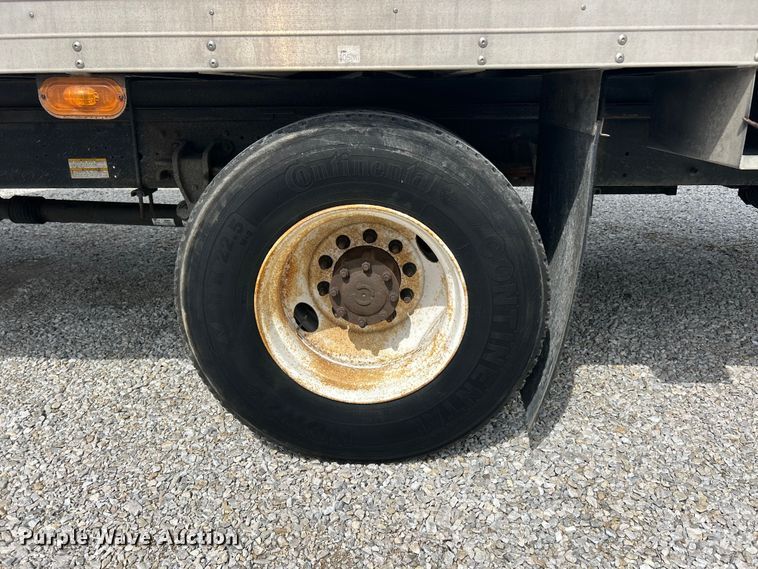 image for item FC5350 2013 Hino 338 box truck