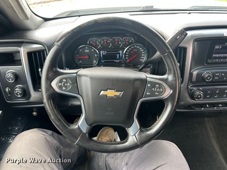 image for item FC5352 2015 Chevrolet Silverado 3500HD pickup truck cab and chassis