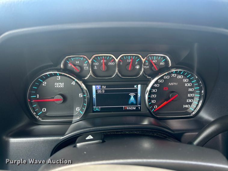 image for item FC5352 2015 Chevrolet Silverado 3500HD pickup truck cab and chassis