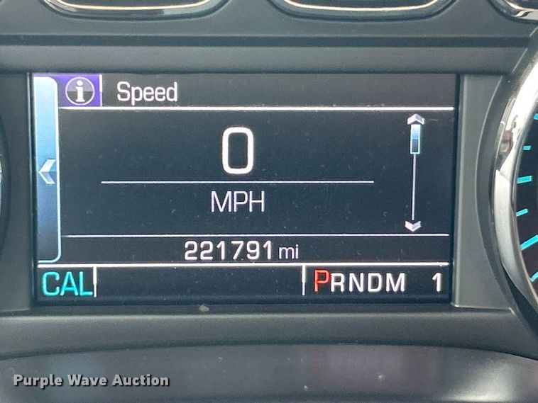 image for item FC5352 2015 Chevrolet Silverado 3500HD pickup truck cab and chassis