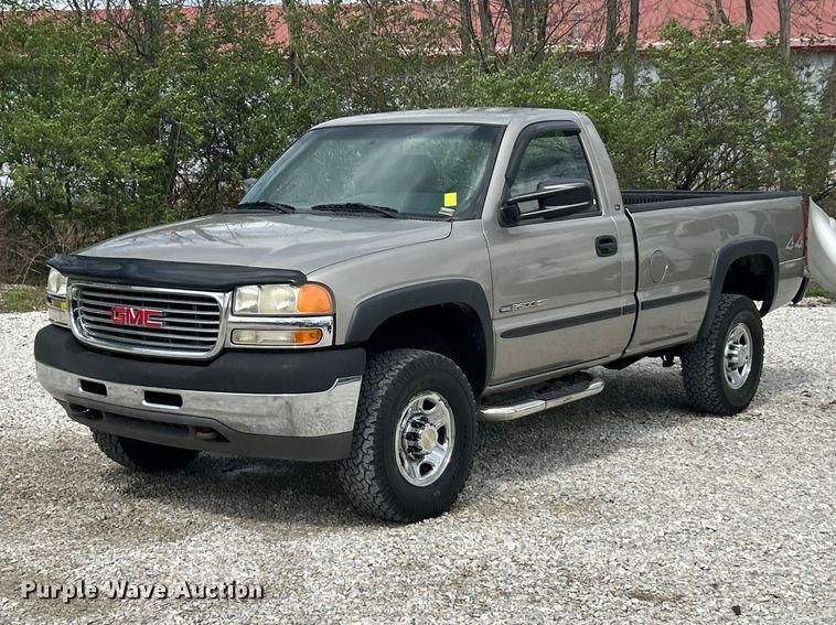 image for item FC5353 2001 GMC Sierra 2500HD pickup truck
