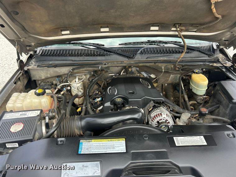 image for item FC5353 2001 GMC Sierra 2500HD pickup truck