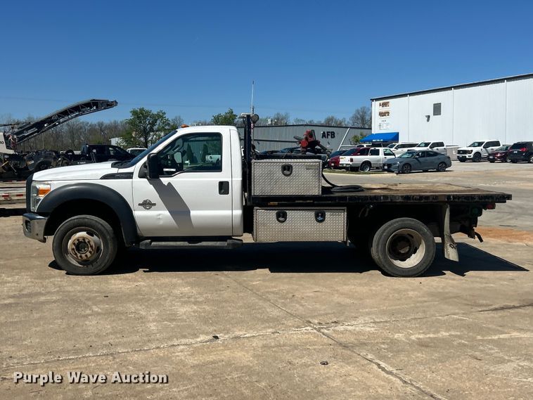 image for item FC5361 2015 Ford F550 XL Super Duty flatbed truck