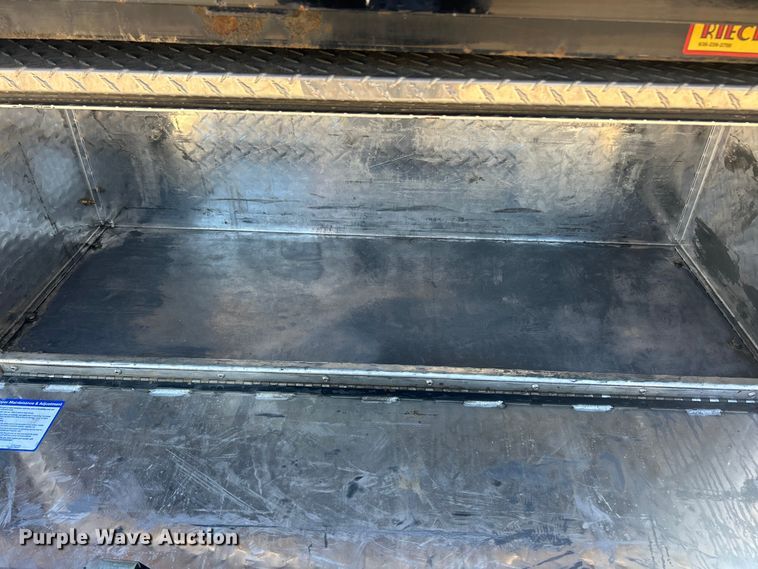 image for item FC5361 2015 Ford F550 XL Super Duty flatbed truck