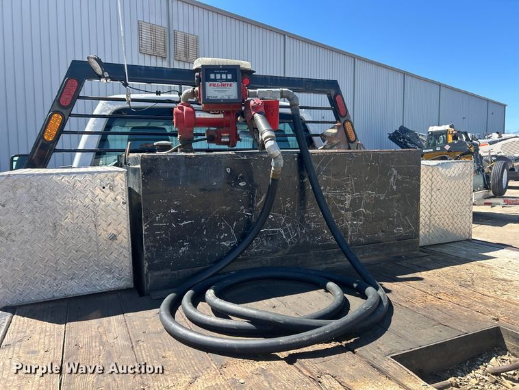 image for item FC5361 2015 Ford F550 XL Super Duty flatbed truck