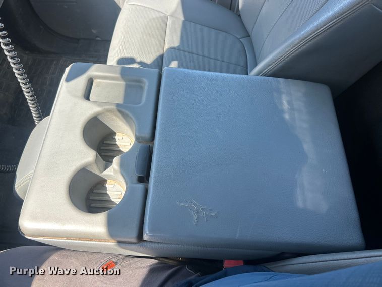 image for item FC5361 2015 Ford F550 XL Super Duty flatbed truck