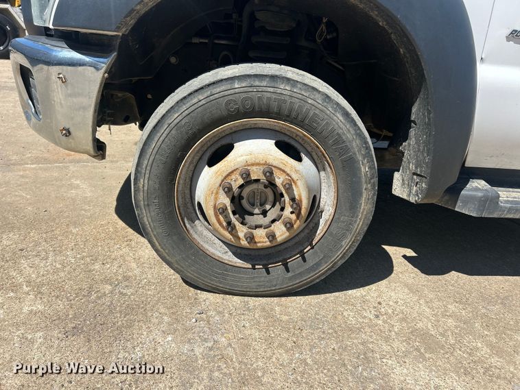 image for item FC5361 2015 Ford F550 XL Super Duty flatbed truck