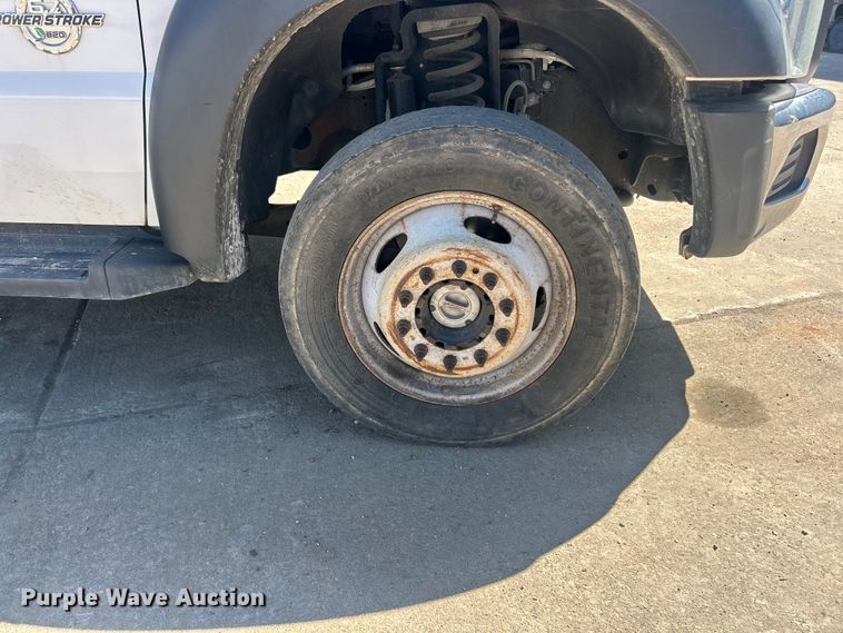 image for item FC5361 2015 Ford F550 XL Super Duty flatbed truck