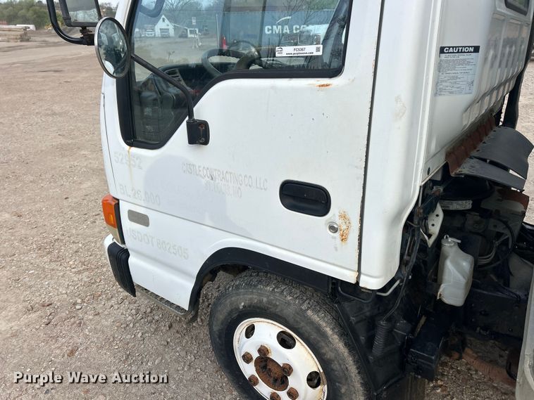 image for item FC5367 1995 Isuzu NPR box truck