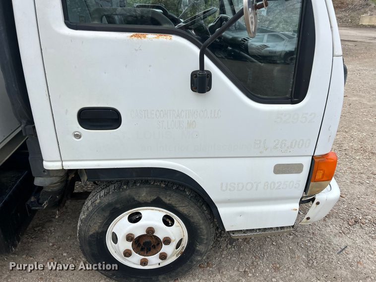 image for item FC5367 1995 Isuzu NPR box truck