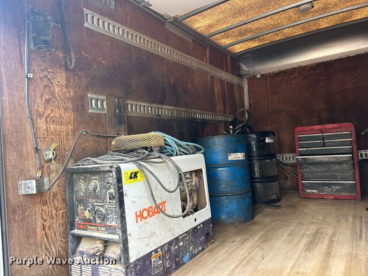 image for item FC5367 1995 Isuzu NPR box truck