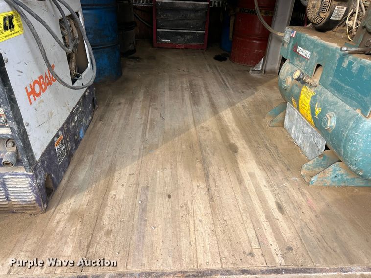 image for item FC5367 1995 Isuzu NPR box truck