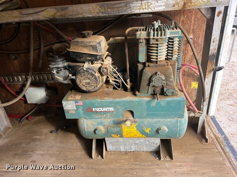 image for item FC5367 1995 Isuzu NPR box truck