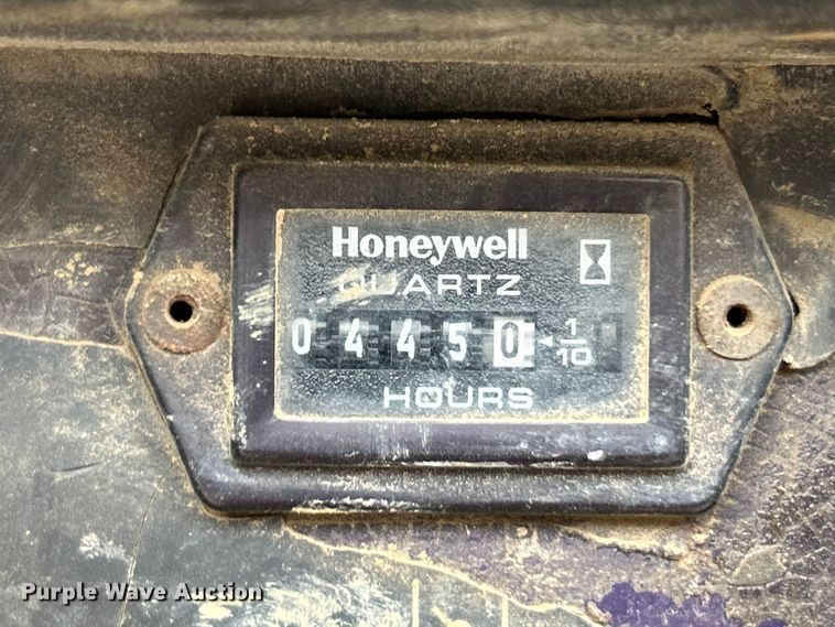 image for item FC5367 1995 Isuzu NPR box truck