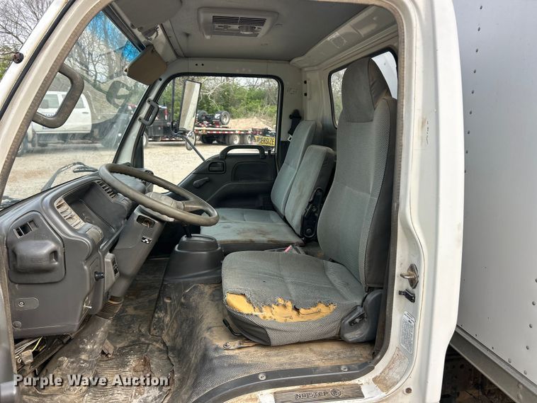 image for item FC5367 1995 Isuzu NPR box truck