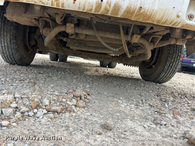 image for item FC5367 1995 Isuzu NPR box truck