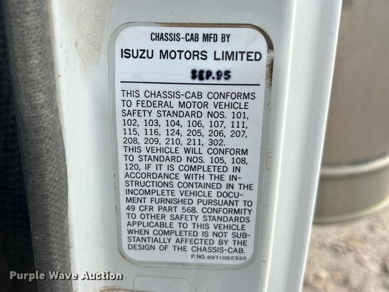 image for item FC5367 1995 Isuzu NPR box truck