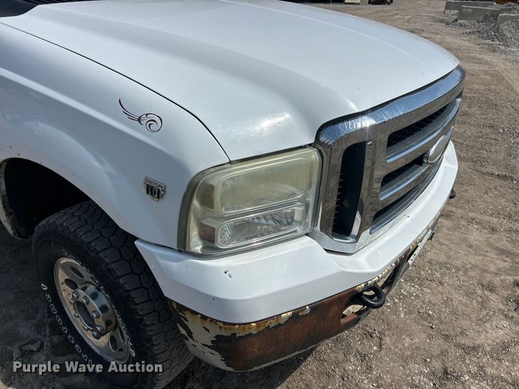 image for item FC5377 2006 Ford F250 Super Duty XL pickup truck