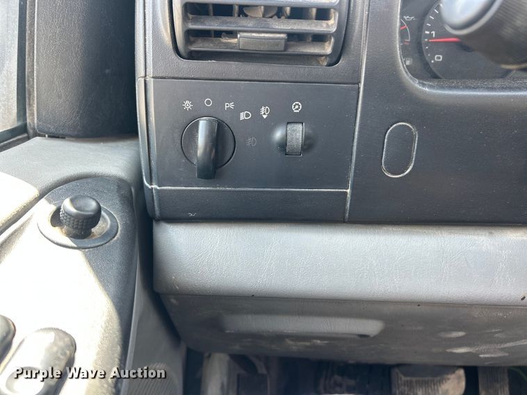 image for item FC5377 2006 Ford F250 Super Duty XL pickup truck