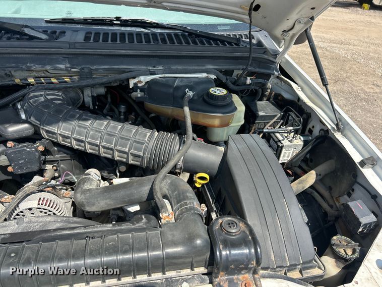 image for item FC5377 2006 Ford F250 Super Duty XL pickup truck