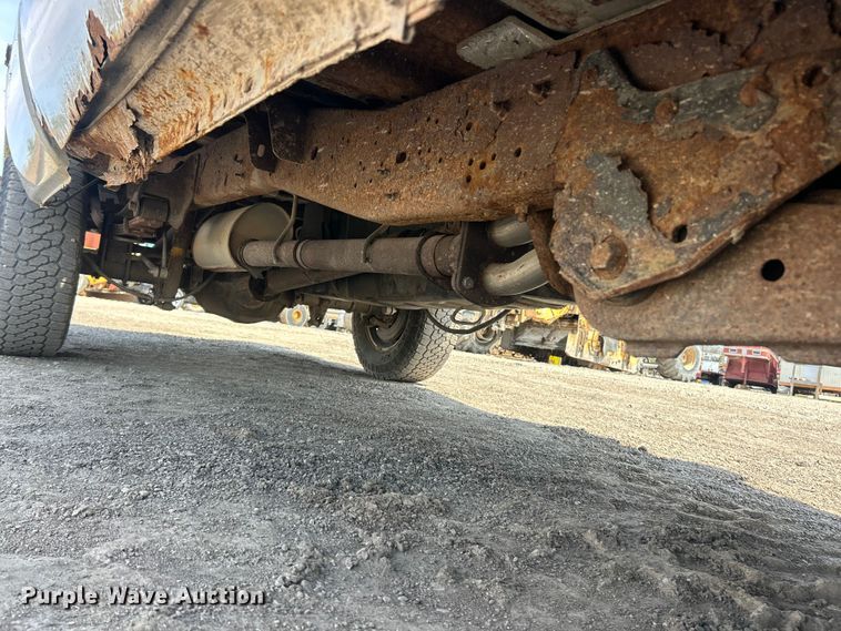 image for item FC5377 2006 Ford F250 Super Duty XL pickup truck