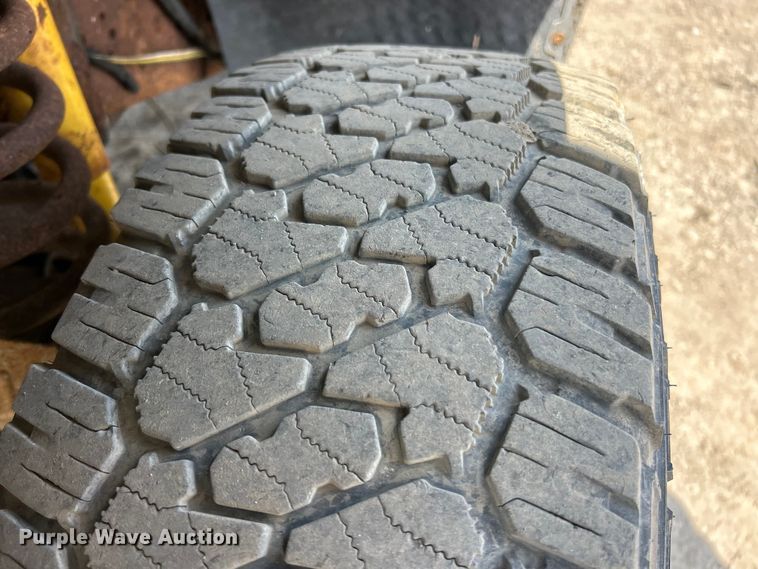 image for item FC5377 2006 Ford F250 Super Duty XL pickup truck