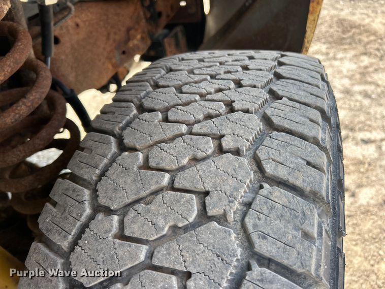 image for item FC5377 2006 Ford F250 Super Duty XL pickup truck